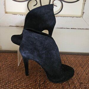 Jessica Simpson Allest Ankle Boots Booties Black Faux Suede Pull size 7.5